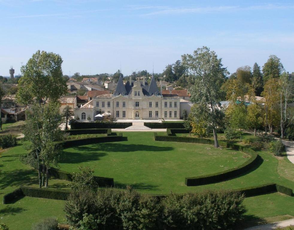 Chateau De Lussac Lussac  ภายนอก รูปภาพ